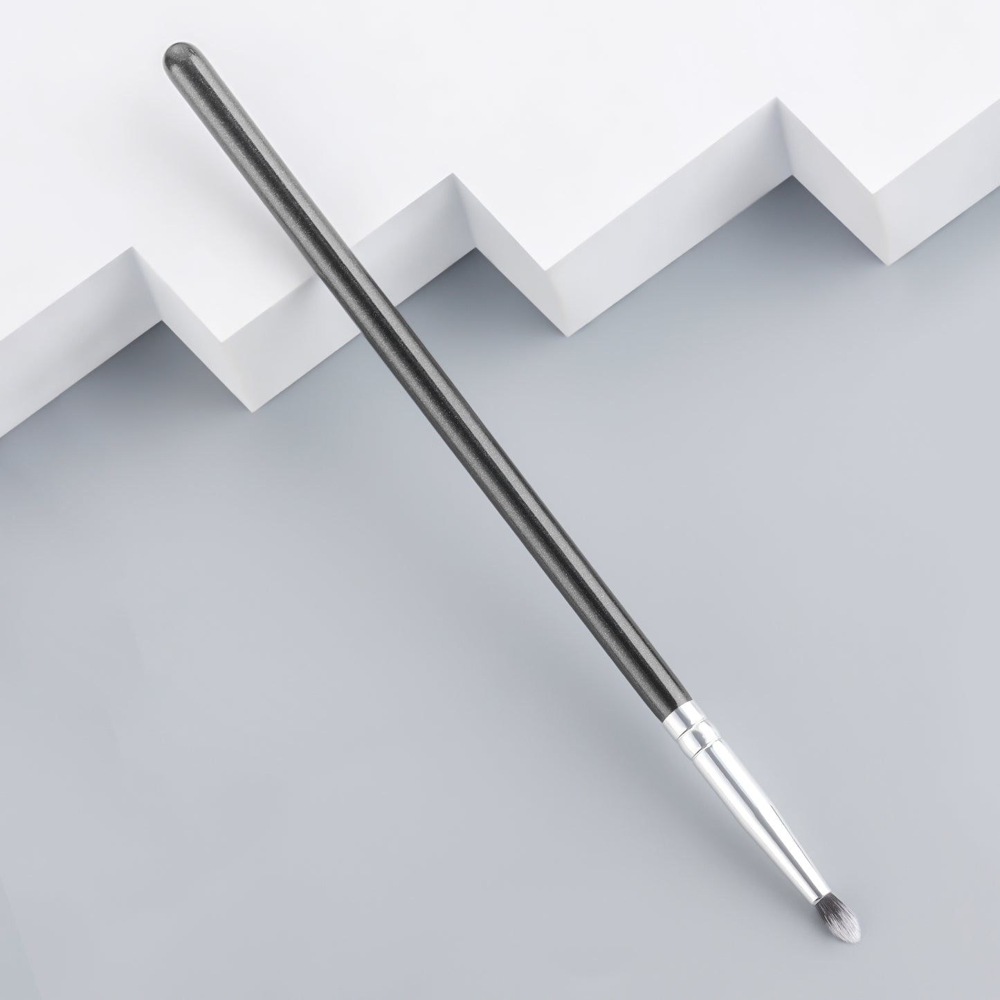 Ronshadow Detail Brush - Precision Makeup Tool for Eyes & Face