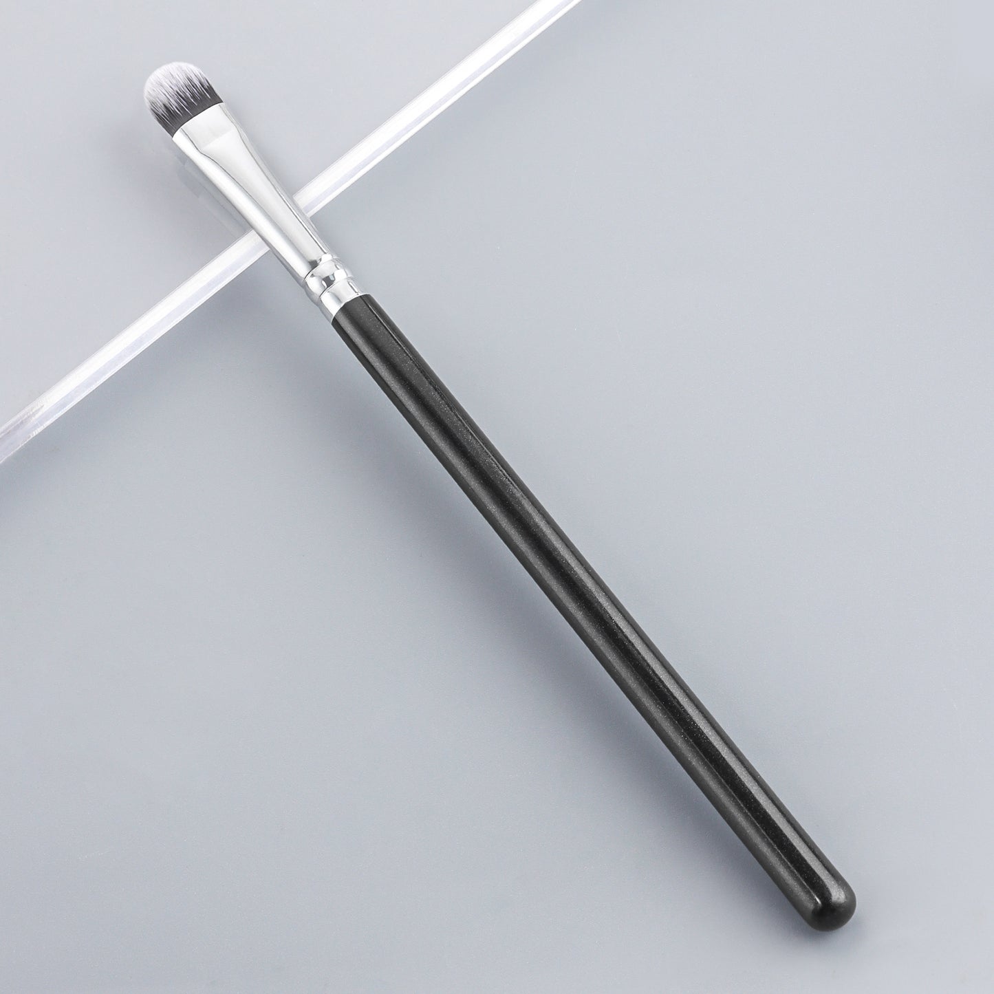 Ronshadow Precision Concealer Brush - Hide Dark Circles & Spots with Ease