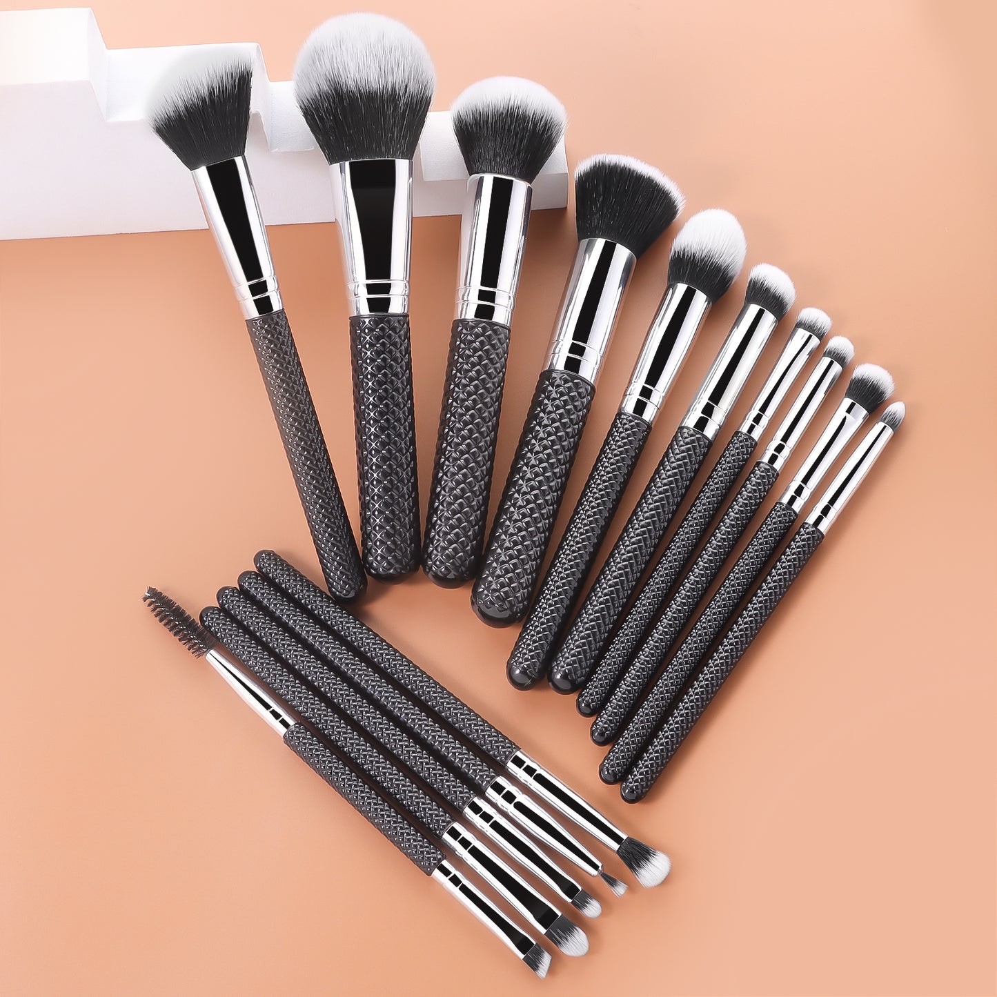 Coffret de pinceaux Ronshadow Black Diamond Pro | *15 pinceaux de qualité professionnelle • Design Diamond Grip • Prêt pour le voyage*