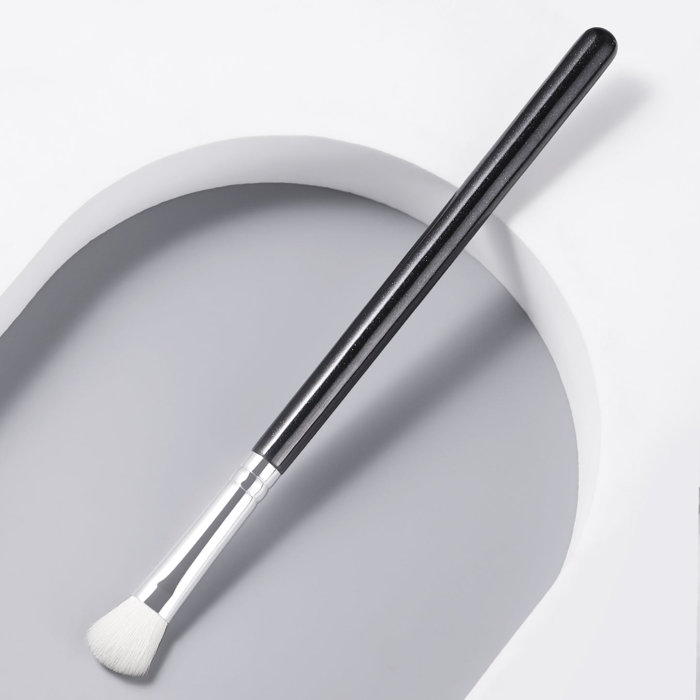 RONSHADOW Smoky Eye Blender Brush Perfect for Seamless Shade & Sultry Smoky Eyes