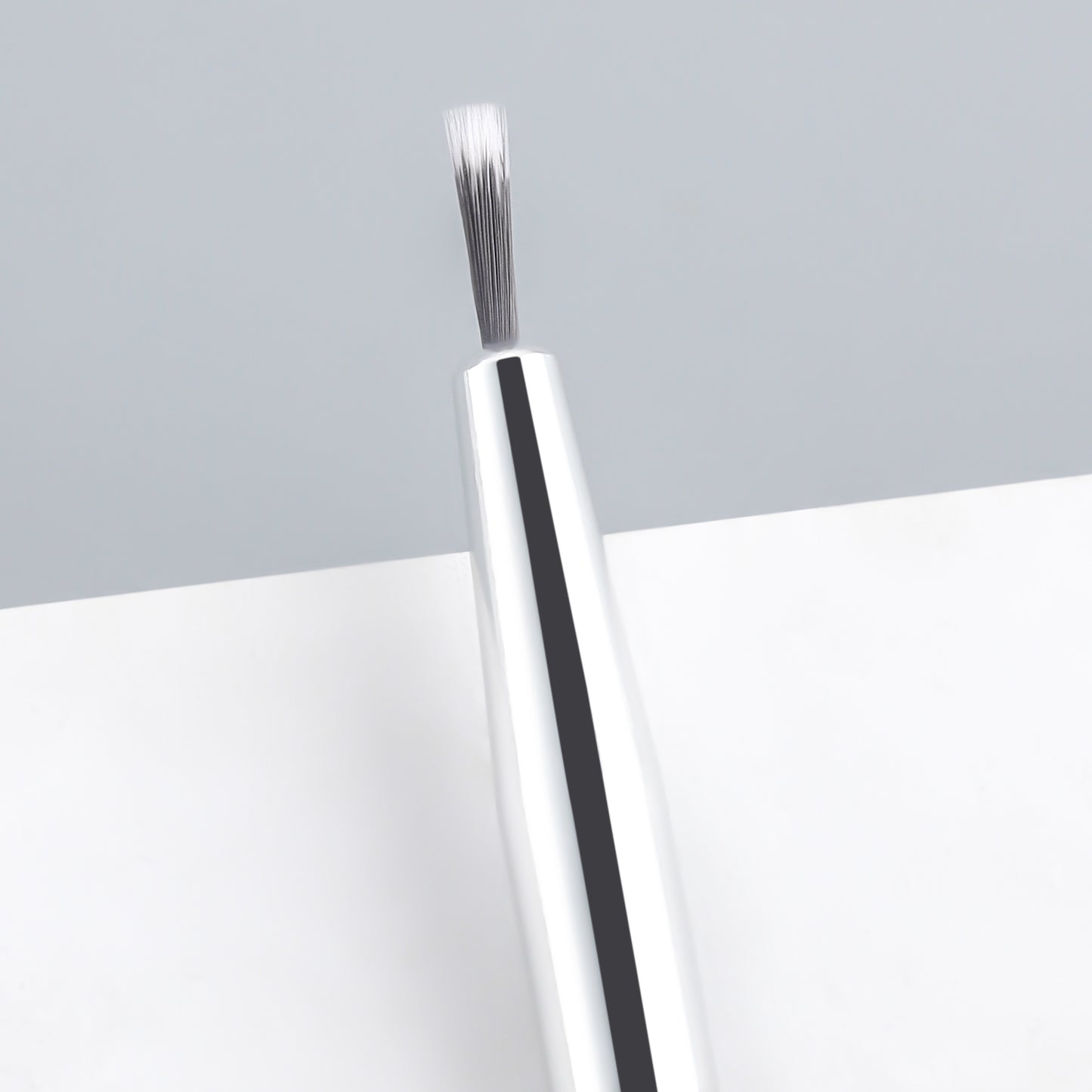 Ronshadow Fine Eyeliner Brush - Precision Eye Makeup Tool with Wooden Handle