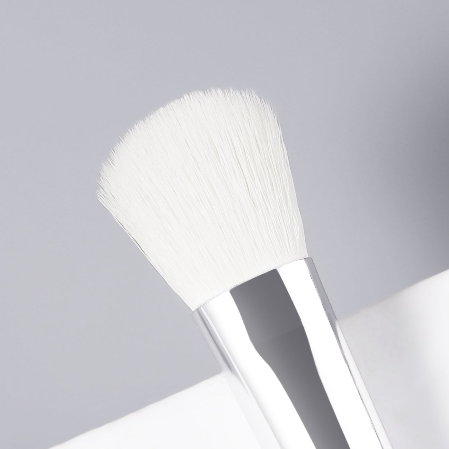 RONSHADOW Smoky Eye Blender Brush Perfect for Seamless Shade & Sultry Smoky Eyes