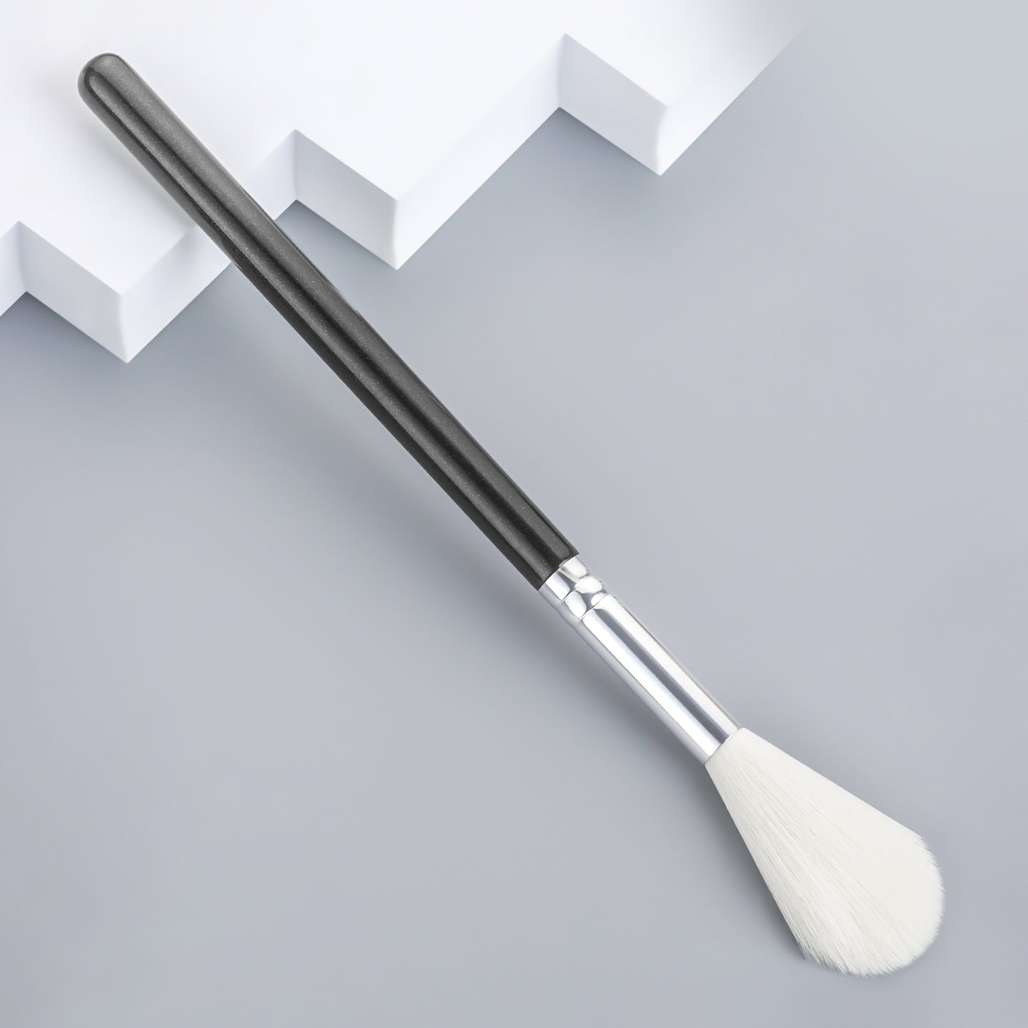 RONSHADOW Spotlight Highlighter Brush