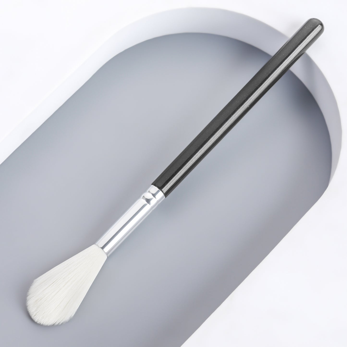 RONSHADOW Spotlight Highlighter Brush