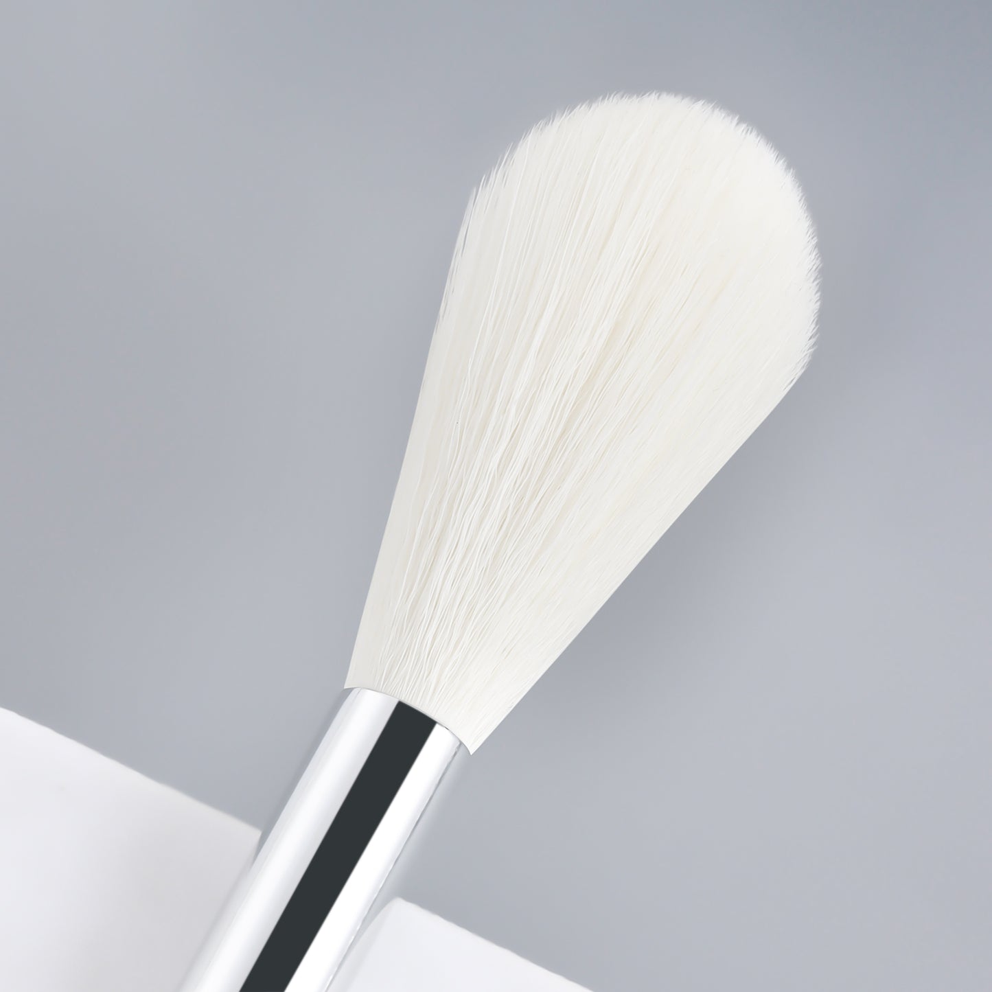 RONSHADOW Spotlight Highlighter Brush