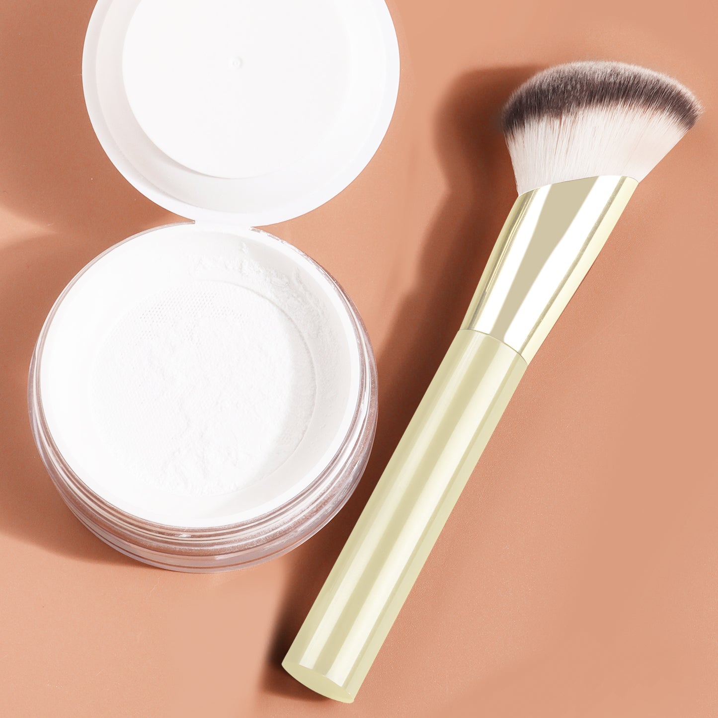 THUMB-O-CRACY! Ronshadow Curved Fit Foundation Brush