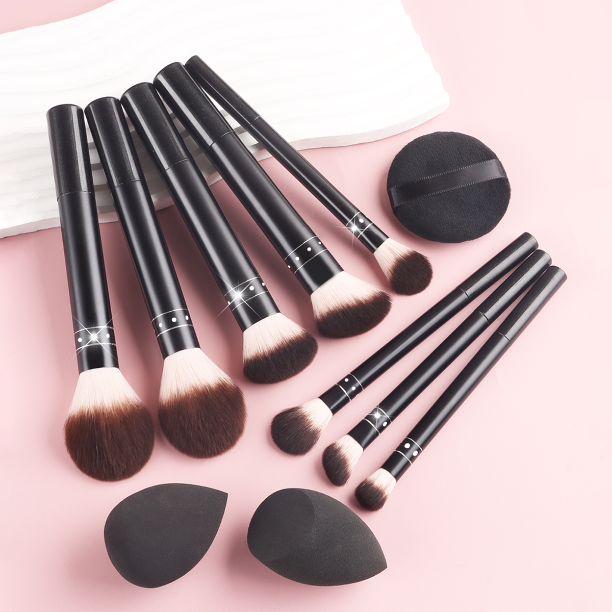 RONSHADOW PORTABLE PRO KIT |*11-in-1 Make-up-Kraftpaket: Pinsel + Schwamm + Puffs in TSA-sicherem Etui*