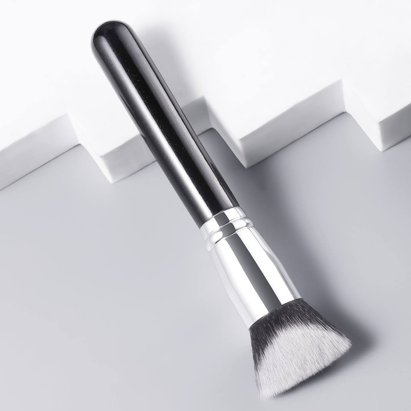 RONSHADOW Tri Edge Contour & Conceal Brush  Your Flawless FaceSculpting Secret