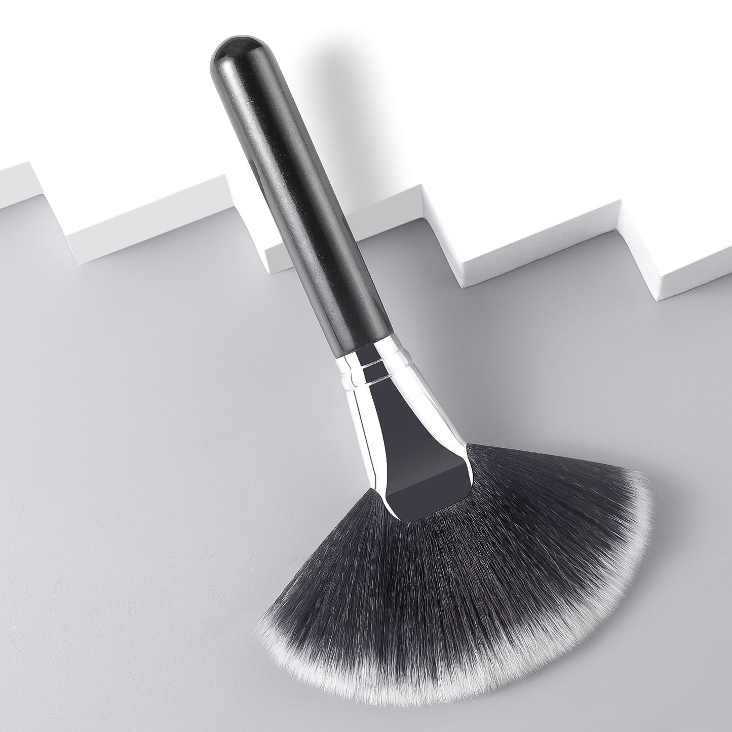 RONSHADOW Large Fan-Shaped Loose Powder & Powder Brush