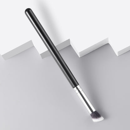 RONSHADOW Nose Contour Brush ｜High quality wood handle + aluminium ring - Skin-friendly nylon bristles - Precise contouring of nose shape