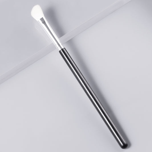 RONSHADOW Curved Smudge Brush  Effortless Smoky Blend & Soft Definition