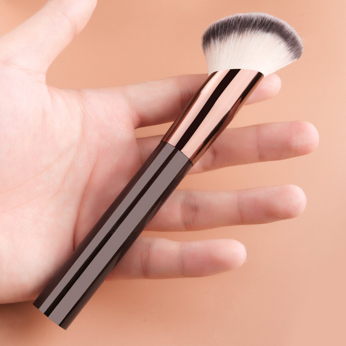 THUMB-O-CRACY! Ronshadow Curved Fit Foundation Brush