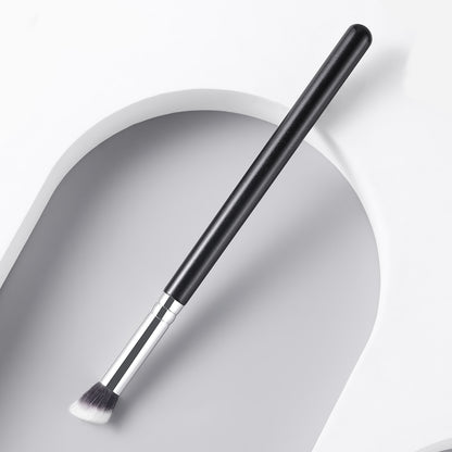 RONSHADOW Nose Contour Brush ｜High quality wood handle + aluminium ring - Skin-friendly nylon bristles - Precise contouring of nose shape