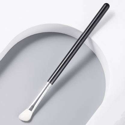 RONSHADOW Curved Smudge Brush  Effortless Smoky Blend & Soft Definition