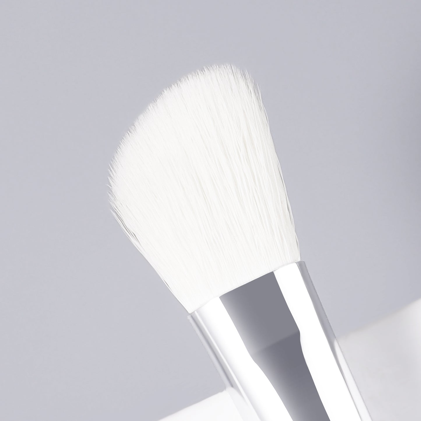 RONSHADOW Curved Smudge Brush  Effortless Smoky Blend & Soft Definition