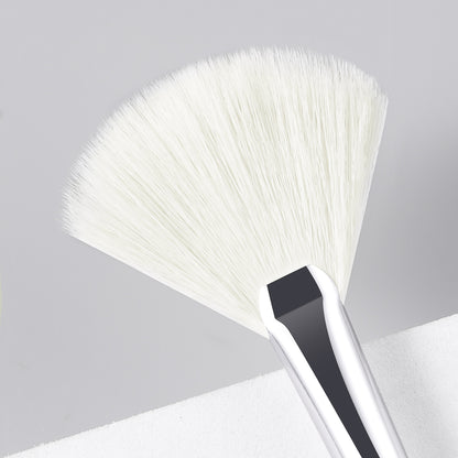 RONSHADOW Fan Brush  Your Secret Weapon for Lit-from-Within Glow! | Travel-Sized Radiance Booster