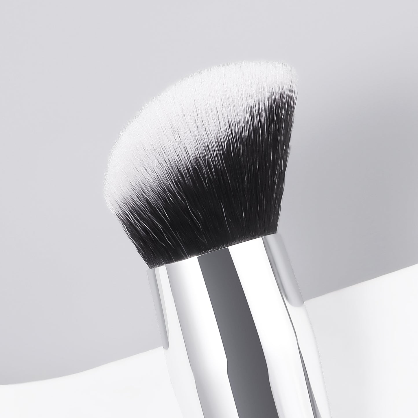 RONSHADOW Angled Foundation Brush